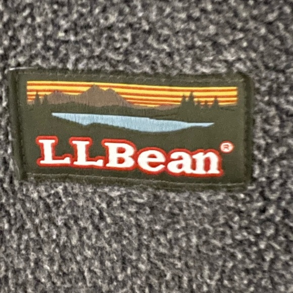 L.L. Bean Women’s Small Gray Fleece Vest - Picture 3 of 4